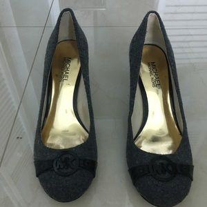 Michael Kors pumps